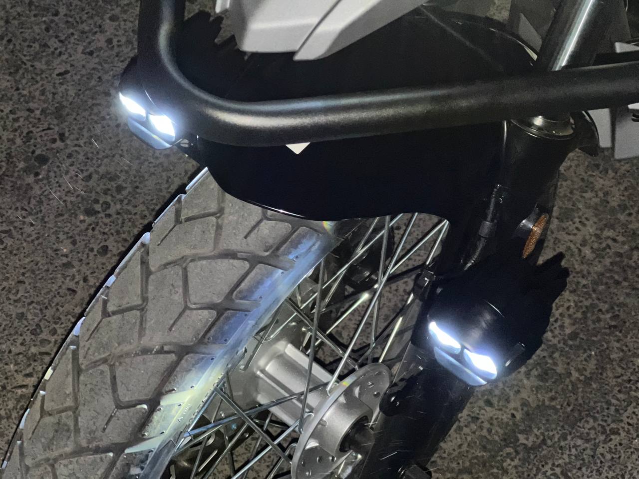 پرژکتور دو لنز MOTORCYCLE / کیت کامل سیم کشی و کلید بی سیم وایرلس