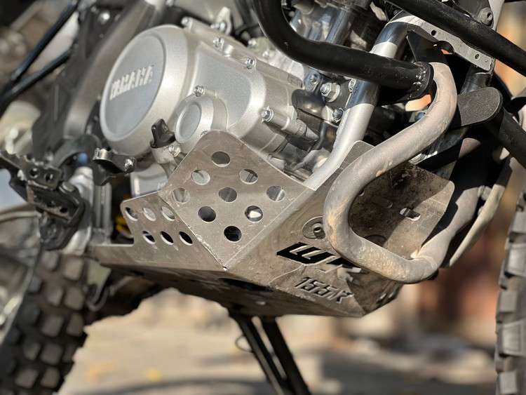 سینی زیر انجین موتور دبلیو آر YAMAHA WR155 اصل کد ۰۰۰۱۱۳