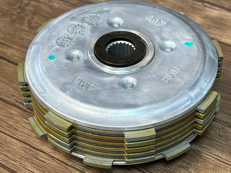 ست دیسک و چهار شاخ و صفجه کلاچ کامل Sym NA180 NH180 ساخت تایوان اصل کد 201461