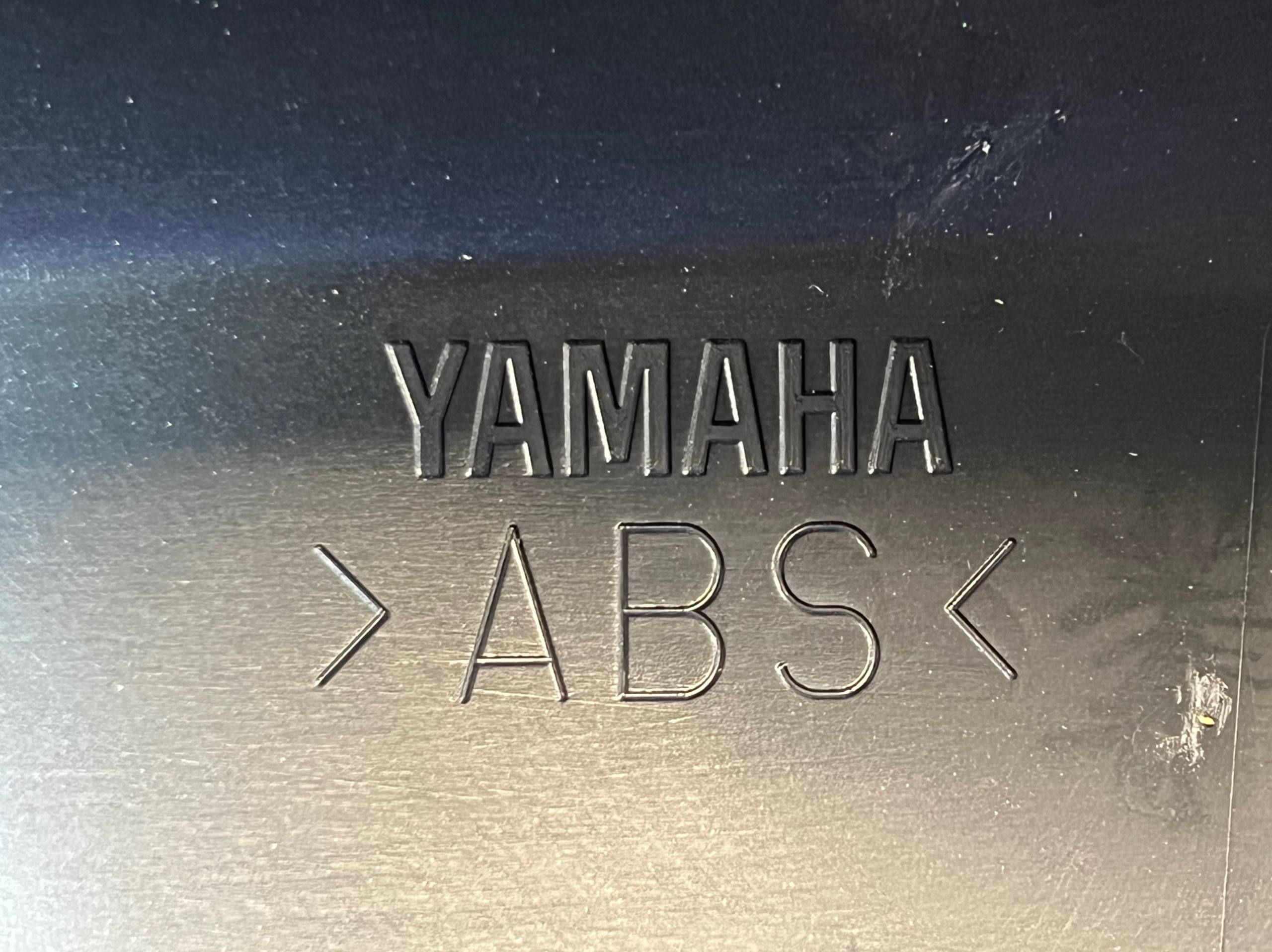 فلاپ گیتاری راست مشکی مات YAMAHA Xmax New Face / ساخت اندونزی اصل کد 200218