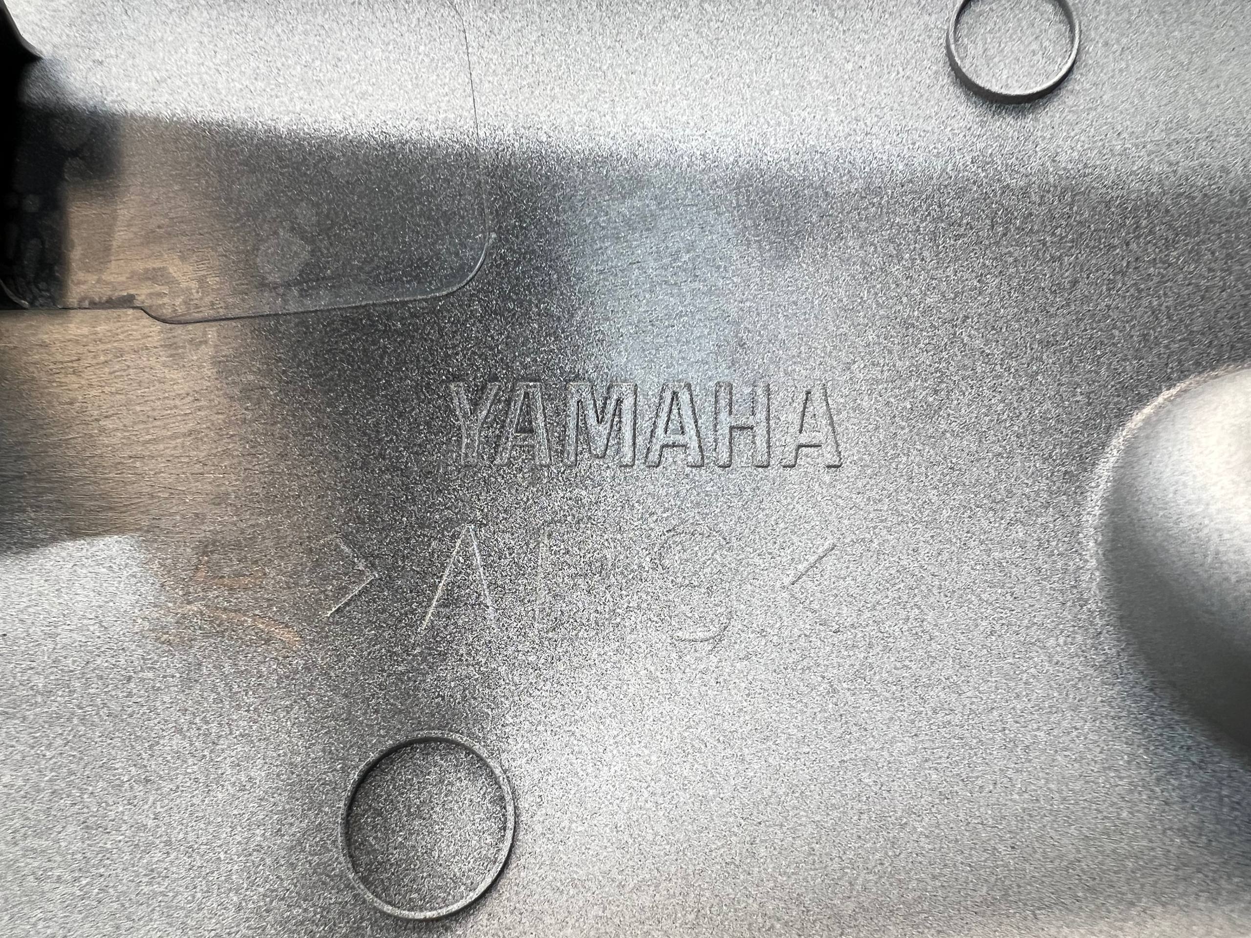 فلاپ بغل گلگیر چپ ناردو YAMAHA Xmax New Face / ساخت اندونزی اصل کد 200223