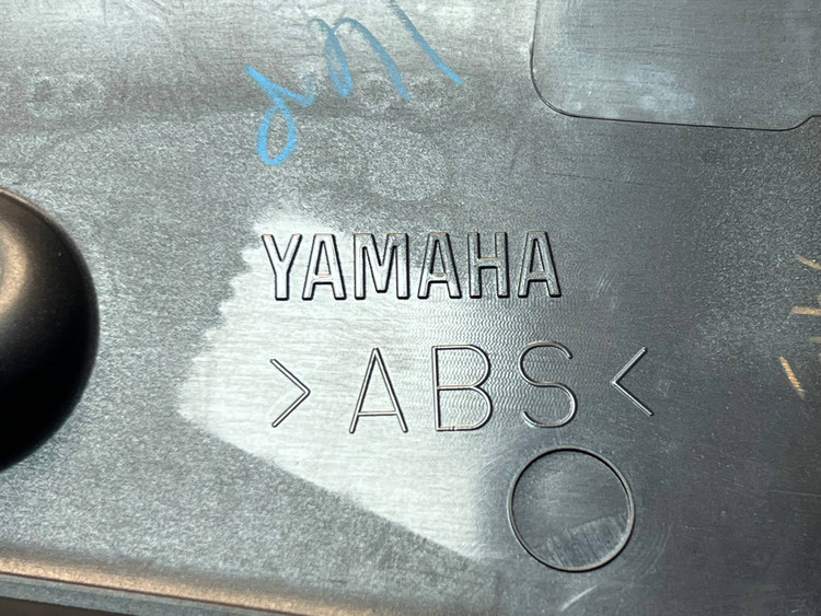 فلاپ بغل گلگیر راست یشمی YAMAHA Xmax New Face ساخت اندونزی اصل کد ۲۰۰۲۳۹