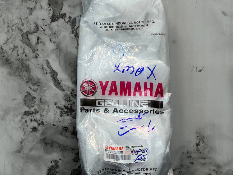 فلاپ بغل گلگیر راست یشمی YAMAHA Xmax New Face ساخت اندونزی اصل کد ۲۰۰۲۳۹