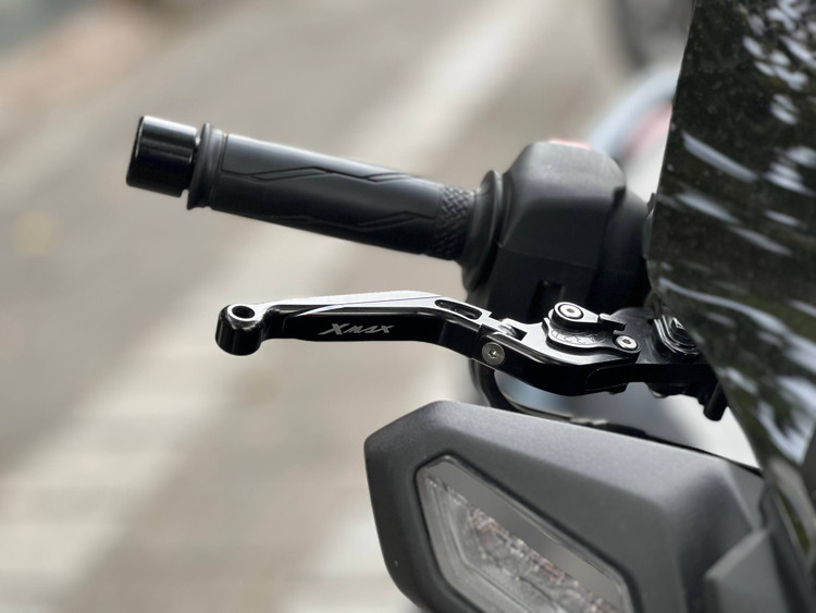 کتی کلاچ و ترمز اسپرت مشکی YAMAHA Xmax / ساخت تایلند اصل کد ۲۰۰۴۸۲