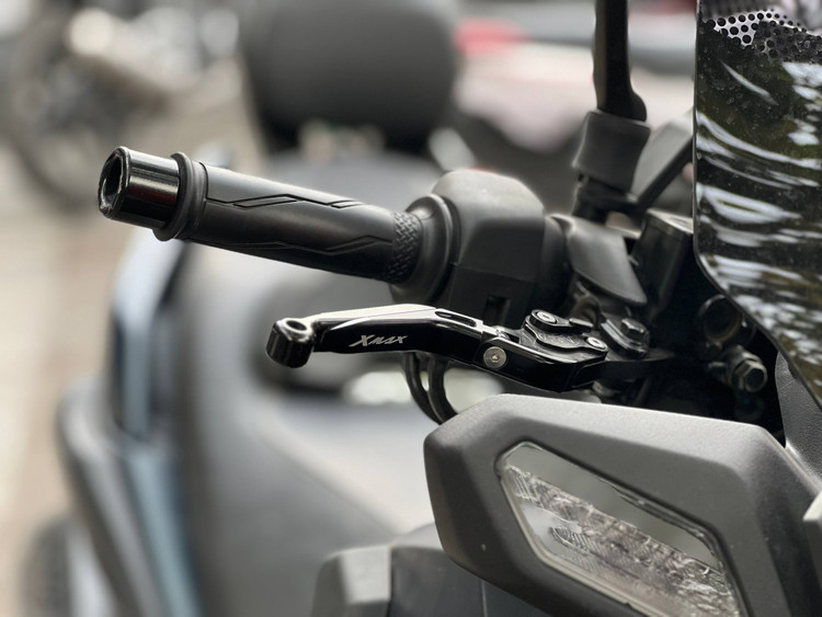 کتی کلاچ و ترمز اسپرت مشکی YAMAHA Xmax / ساخت تایلند اصل کد ۲۰۰۴۸۲