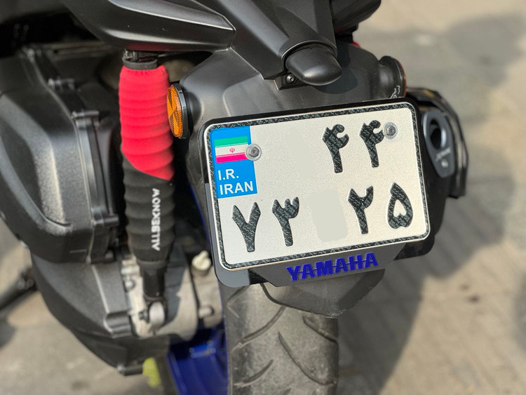 قاب پلاک اسپرت موتورسیکلت ابی / مناسب تمام موتورهای برند YAMAHA کد 200535