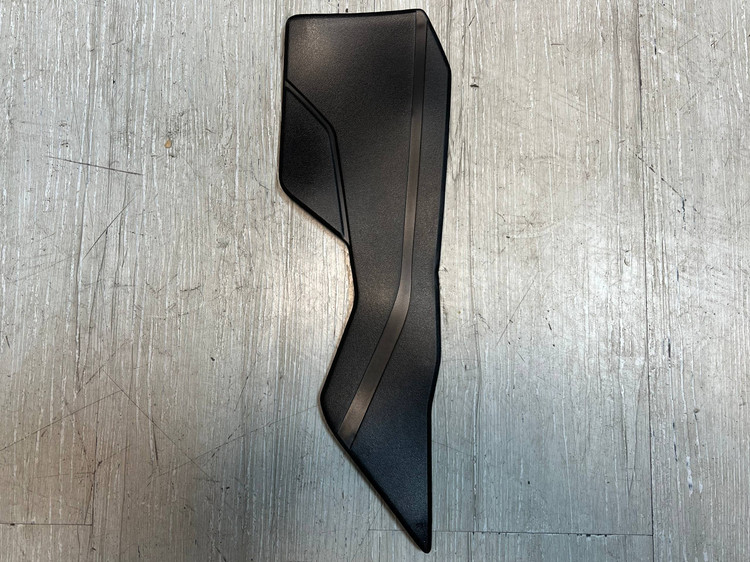 لواشکی (پد زیر پایی) راست N-MAX Turbo / ساخت اندونزی اصل
