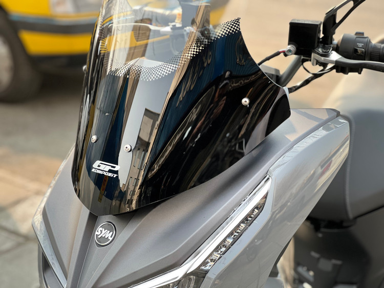 طلق شفاف لاکی ایوو 185 Sym JET14 EVO 70cm GP ساخت ترکیه اصل کد ۲۰۰۶۲۷