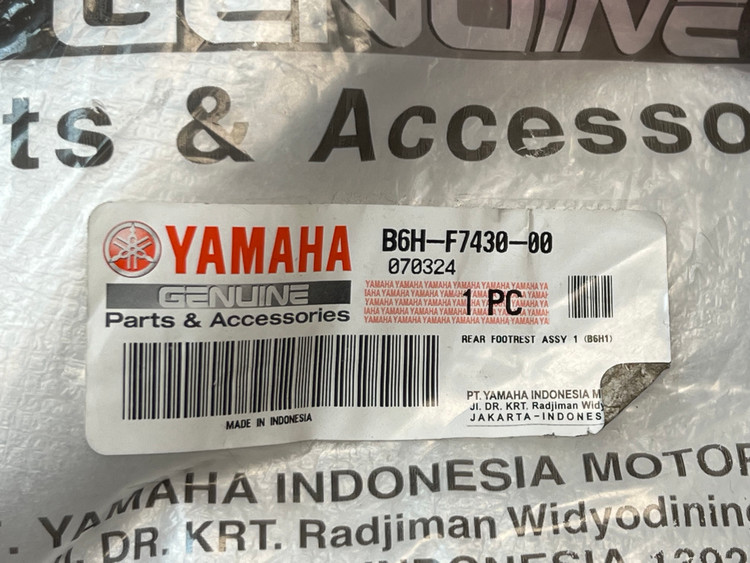 جاپایی همراه با براکت سمت چپ YAMAHA Nmax مناسب اتاق جدید و قدیم ساخت اندونزی اصل کد 200180