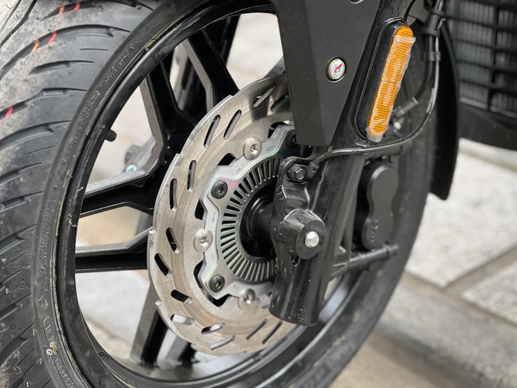 دیسک ترمز جلو جویمکسSym JOYMAX / JOYRIDE(JR300) ساخت تایوان اصل کد 200649