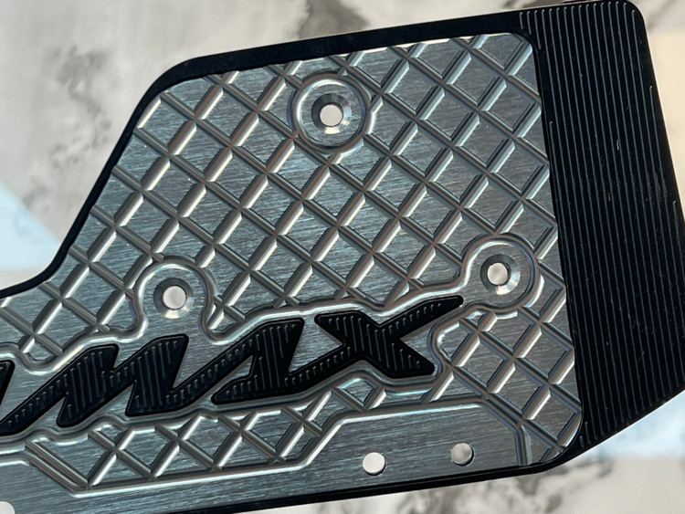 کف پایی اسپرت تیتانیوم NMAX TURBO / اتاق جدید کد ۲۰۱۷۱۵