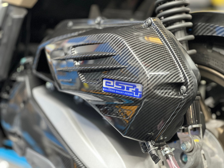 درب هواکش کربن HONDA ADV160 / PCX160 / CLICK-VARIO160 / ساخت تایلند اصل کد 201066