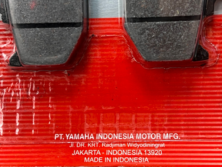 لنت ترمز چرخ عقب YAMAHA VIXION XSR155 WR155 R15 MT15 ساخت اندونزی اصل کد 200402