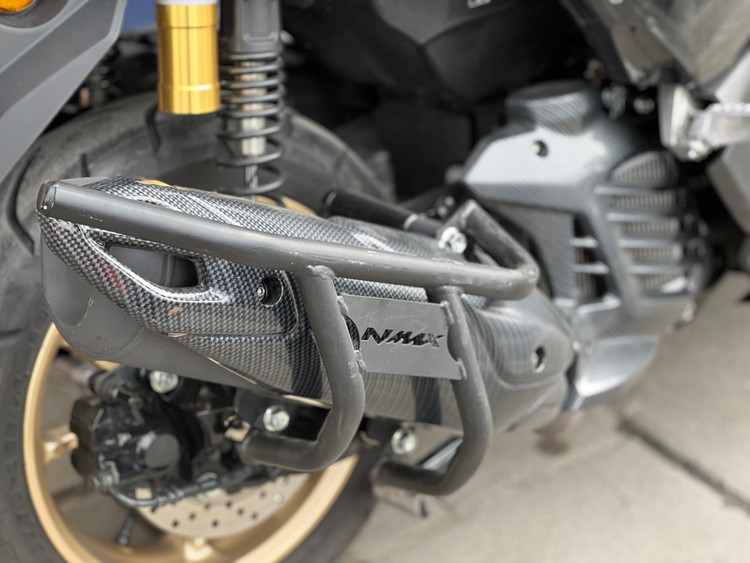 کاور اگزوز کربن YAMAHA Nmax ساخت تایلند اصل کد 000038