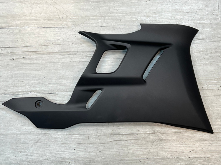 فلاپ اسپایلر مشکی مات سمت راست YAMAHA R25 / ساخت اندونزی اصل