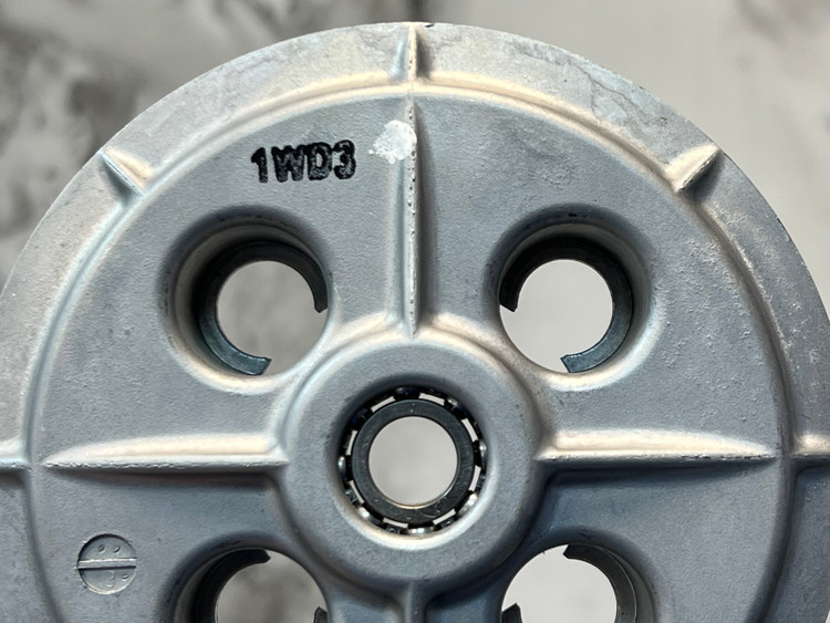 ست چهار شاخ کلاچ و دیسک چهار شاخ کلاچ YAMAHA R25 MT25 R3 ساخت اندونزی اصل