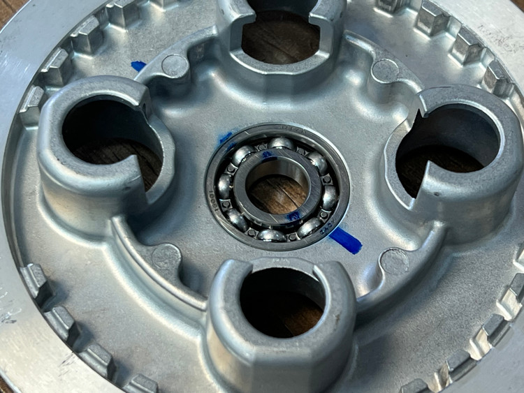 ست چهار شاخ کلاچ و دیسک چهار شاخ کلاچ YAMAHA R25 MT25 R3 ساخت اندونزی اصل