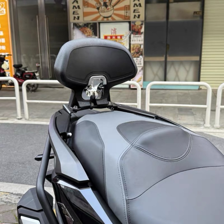پشت زین / تکیه گاه ترکنشین HONDA ADV350 اصل تایلندی / 201746