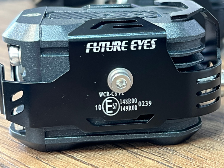 پرژکتور / مه شکن LED موتورسیکلت FUTURE EYES F150s MINI کوچک / پکیج کامل / اصل