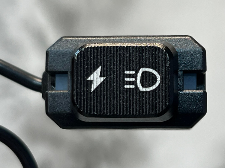 پرژکتور / مه شکن LED موتورسیکلت FUTURE EYES F150s MINI کوچک / پکیج کامل / اصل