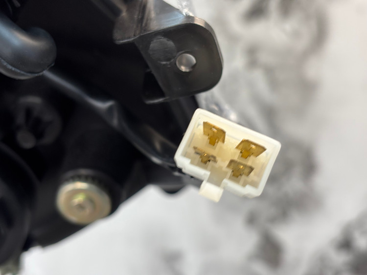 چراغ جلو Sym SR200 کد 201858