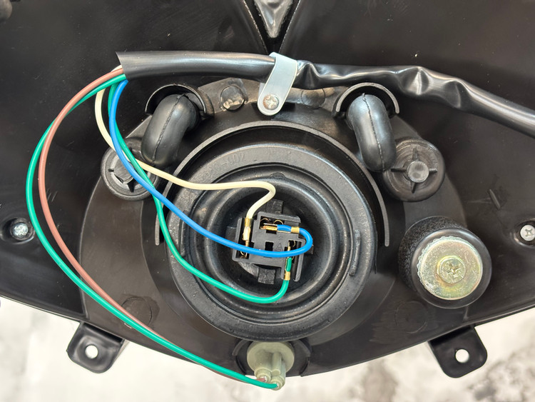 چراغ جلو Sym SR200 کد 201858