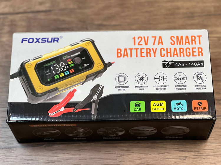 شارژر چند منظوره هوشمند باتری موتورسیکلت و خودرو فاکسور FOXSUR مدل SMART 12V7A