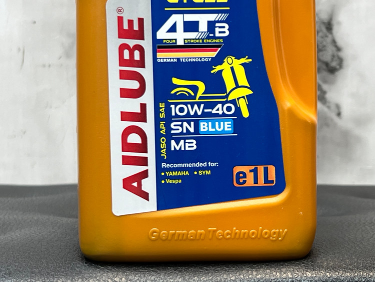 روغن موتور ایدلوب AIDLUBE 10W40 SN مخصوص موتورهای اسکوتر فول سنتتیک تحت لیسانس ایدلوب آلمان / اصل کد 201384