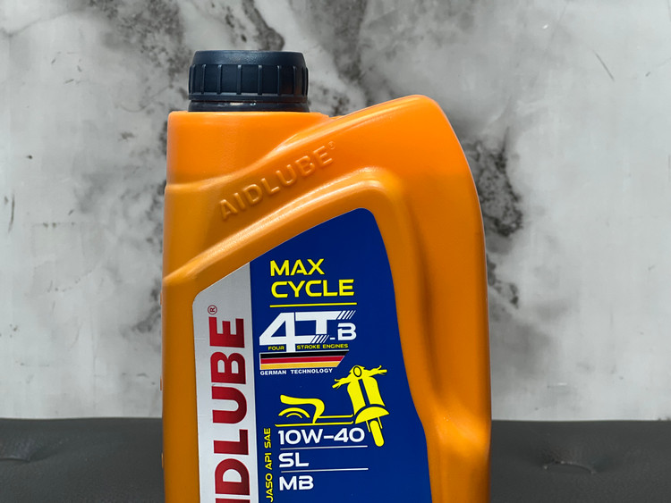 روغن موتور ایدلوب AIDLUBE 10W40 SL مخصوص موتورهای اسکوتر نیمه سنتتیک تحت لیسانس ایدلوب آلمان اصل کد ۲۰۱۳۸۵