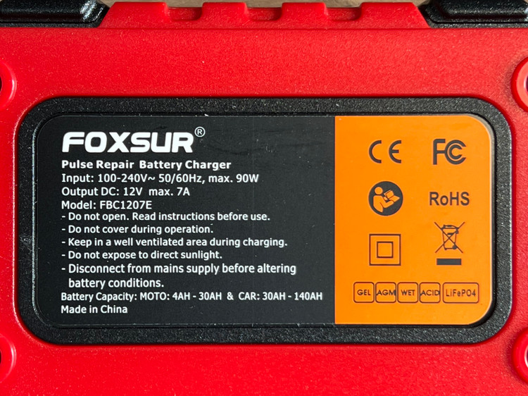 شارژر چند منظوره هوشمند باتری موتورسیکلت و خودرو فاکسور FOXSUR مدل SMART 12V7A