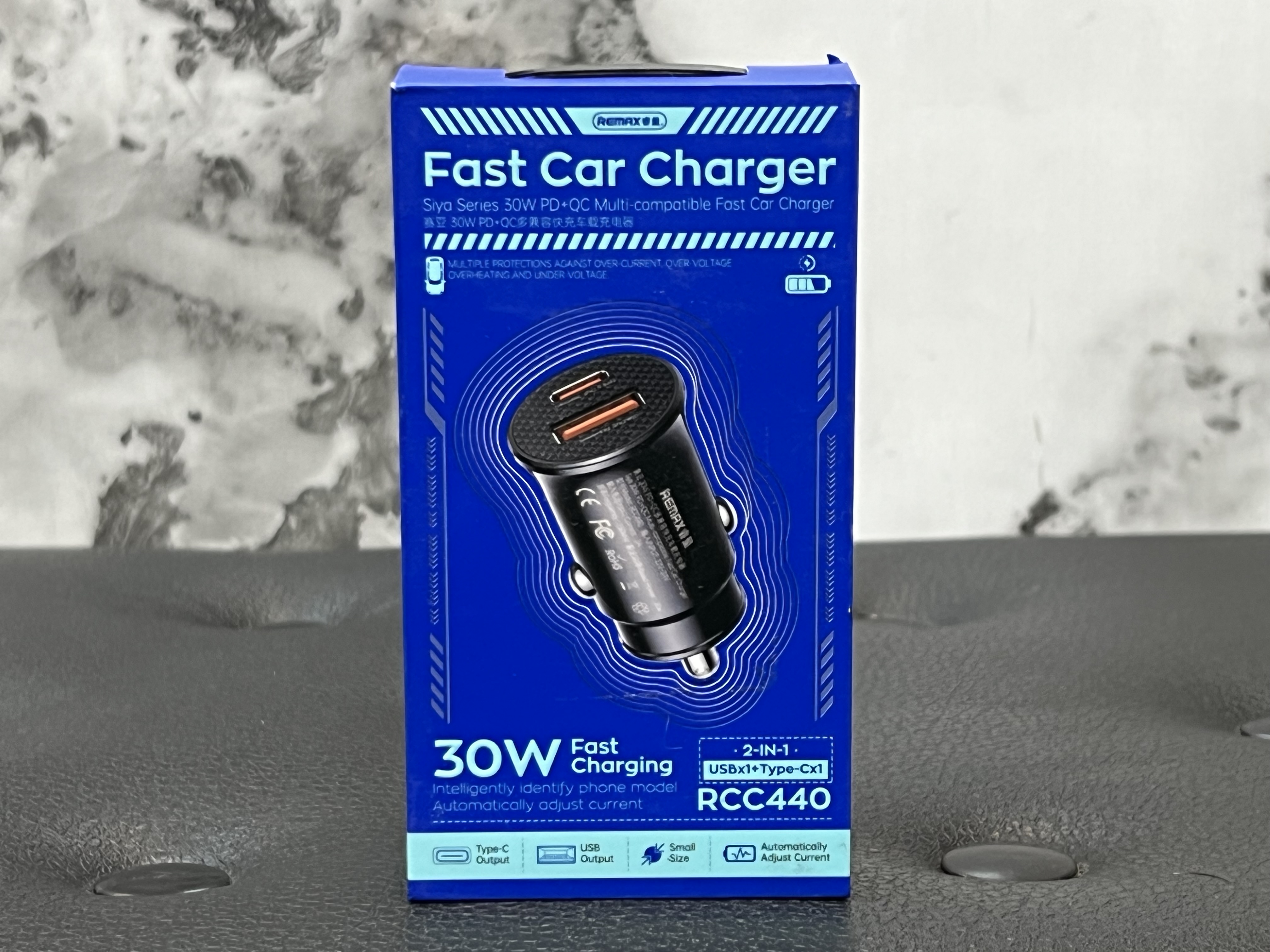 شارژر فندکی ریمکس با توان خروجی 30 وات و قابلیت فست شارژ سریع موبایل و تبلت / مدل RCC440