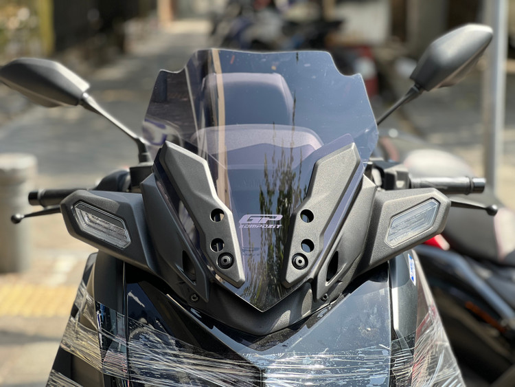 طلق / شیلد اسپرت دودی ایکس مکس YAMAHA Xmax GP 40cm ساخت ترکیه اصل 200614