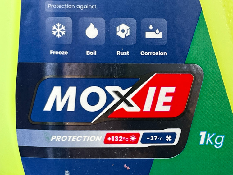کولانت موکسی ضد یخ ضد جوش موتور سیکلت MOXIE / اصل کد 200997