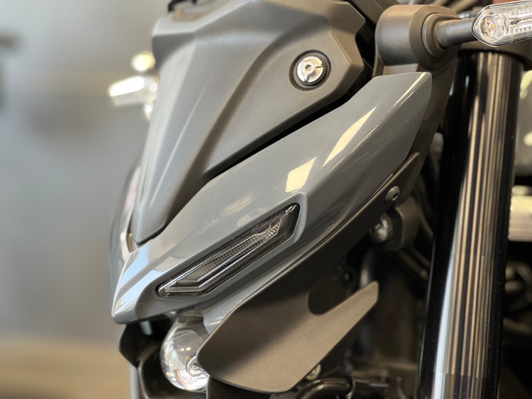 فلاپ کله چراغ ناردوگری YAMAHA MT25 ساخت اندونزی اصل کد کالا 200519