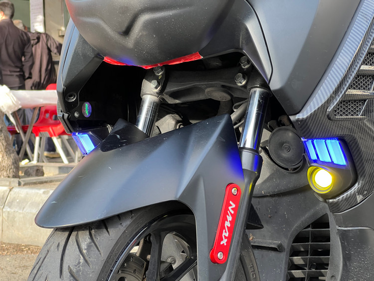 ست راهنما پرژکتور دار { آبی} YAMAHA Nmax 155 GMA / ساخت اندونزی اصل کد 200444