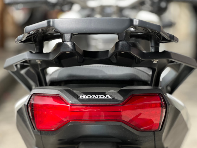 ترکبند عقب هوندا HONDA ADV 150 اصل کد 201051