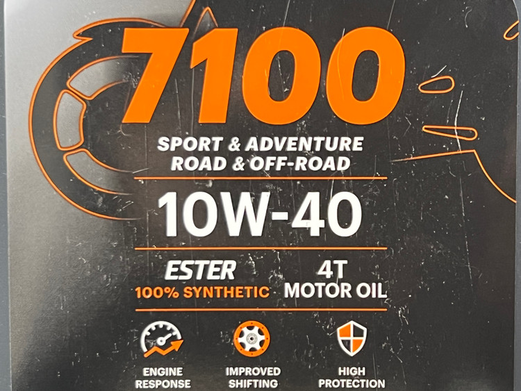 روغن موتور مخصوص موتور های دنده ای موتول 10W40 مدل 7100 MOTUL / ساخت ایتالیا اصل کد ۲۰۱۱۱۸