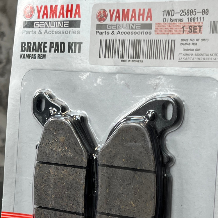 لنت ترمز چرخ جلو مشترک YAMAHA R3/ R25 / Mt25 / Xmax ساخت تایلند اصل کد ۰۰۰۱۳۰