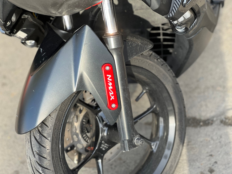 محافظ پیچ گلگیر اسپرت قرمز YAMAHA NMAX کد 000060