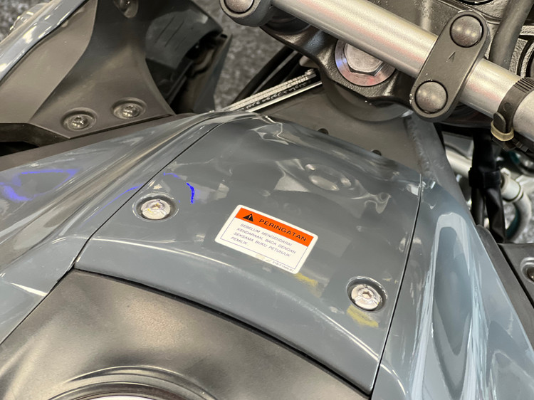 فلاپ کوچک روی باک YAMAHA MT25