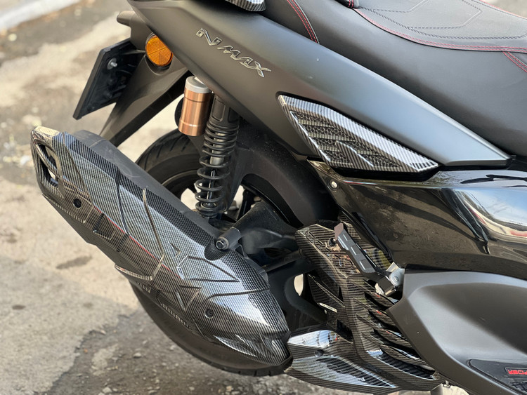 محافظ روی رادیات طرح کربن YAMAHA Nmax/Aerox 155 کد کالا 000039