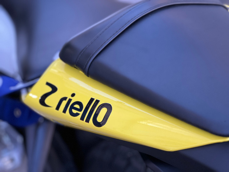 ست فلاپ کامل جشن 60 سالگی YAMAHA YZF‑R25 رنگ زرد آبی سفید Yellow & Speed Block livery