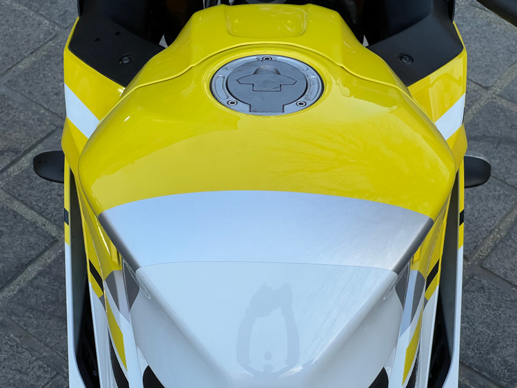 ست فلاپ کامل جشن 60 سالگی YAMAHA YZF‑R25 رنگ زرد آبی سفید Yellow & Speed Block livery