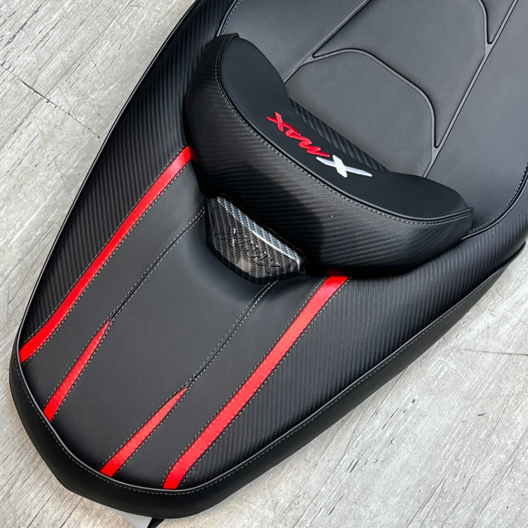 زین اسپرت (اسپشیال) در چهار رنگ YAMAHA Xmax NEW FACE