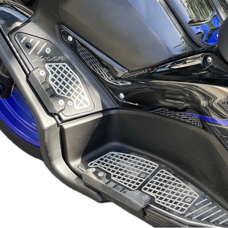 کف پایی اسپرت مشکی نقره ای YAMAHA Xmax GP ساخت ترکیه اصل ۰۰۰۰۳۴