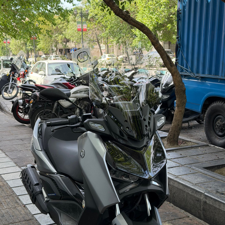 طلق شفاف ایکس مکس YAMAHA Xmax New Face 74cm / ساخت تایلند اصل ۲۰۰۴۷۸