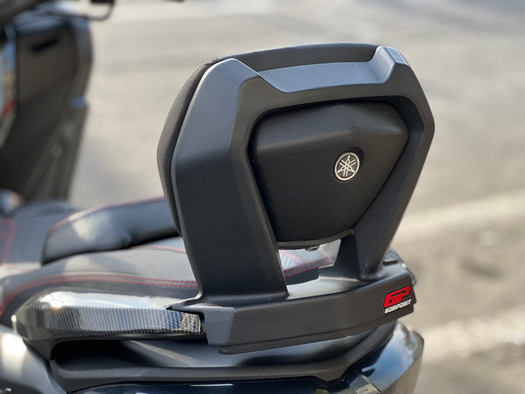 پشت زین YAMAHA Nmax مناسب اتاق وسط (2) تکیه گاه ترکنشین اصل / کد 000016