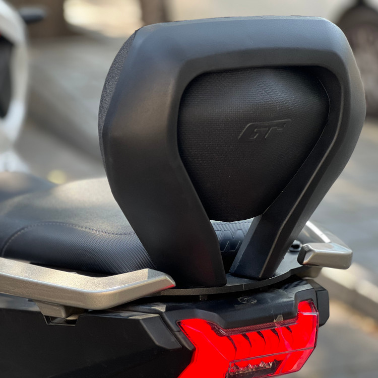 پشت زین هاسکی GP KOMPOZIT Sym ADV175 تکیه گاه ترکنشین ساخت ترکیه اصل ۰۰۰۱۹۲ ۲۰۱۴۵۴