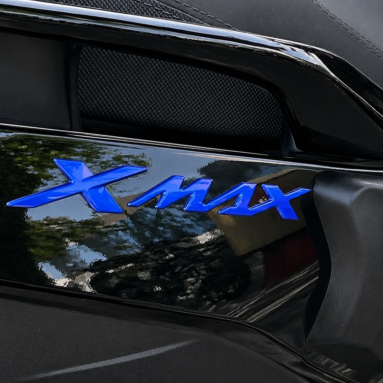 آرم سه بعدی آبی XMAX / ساخت اندونزی اصل