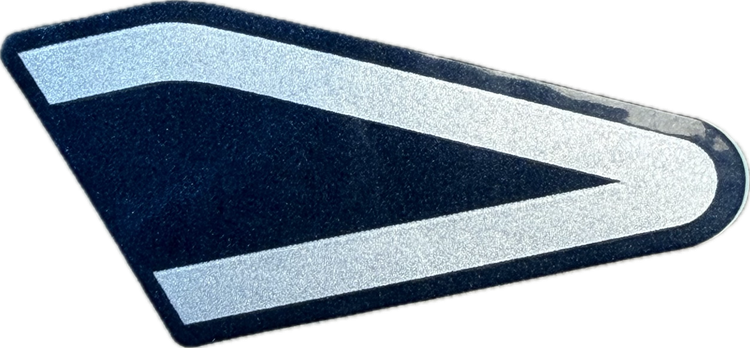 برچسب / استیکر پایین بغل چراغ سمت راست هفت رنگ YAMAHA Aerox / ساخت اندونزی اصل کد 200048